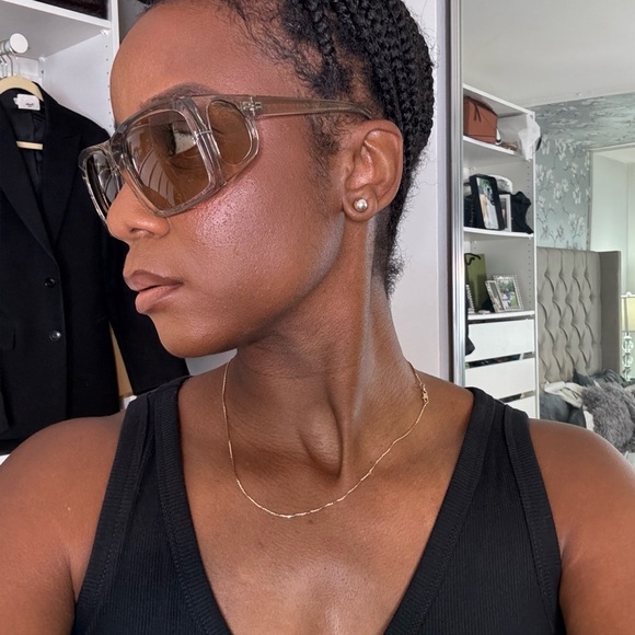 Tom Ford TF730 Sunnies worn a few times cones with case! - Picture 2 of 3